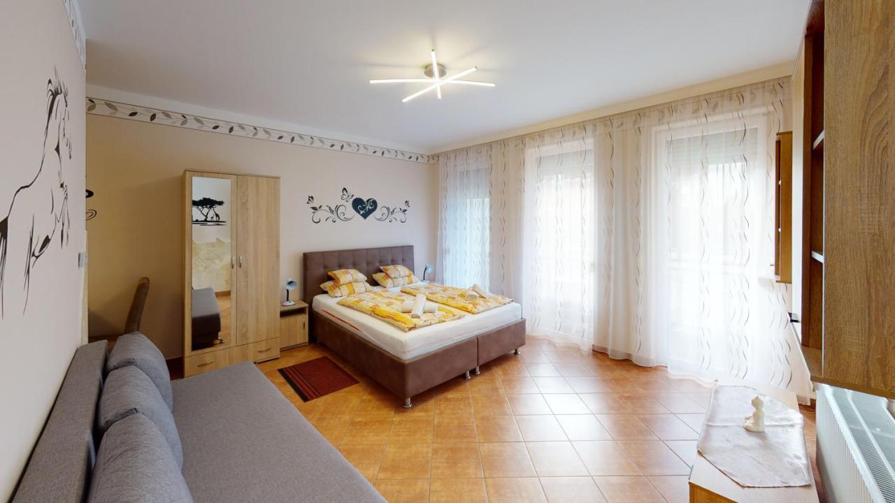Cristian Apartman Hajdúszoboszló Extérieur photo